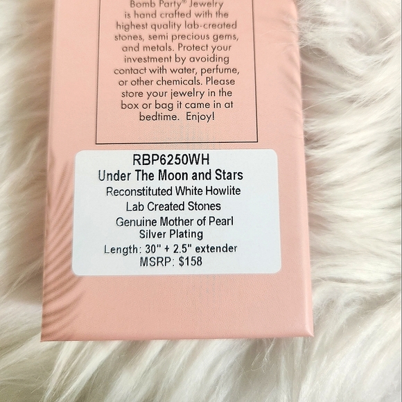 NWT Bomb Party 'Under the Moon & Stars' Howlite & Pearl 30" Pendant Necklace - Picture 8 of 8